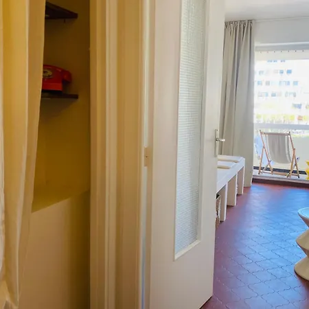 Appartement 45 Renove Avec Gout, La A Pied