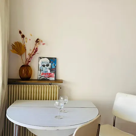 45 Renove Avec Gout, La A Pied Appartement